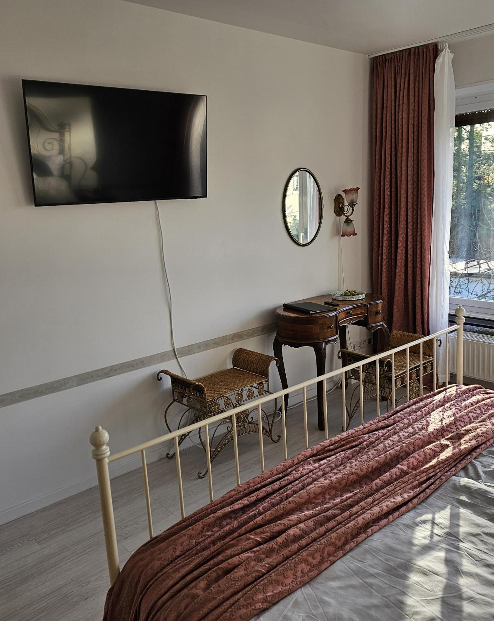 Zimmer Mit Charme Sonne Нюрнберг Екстериор снимка